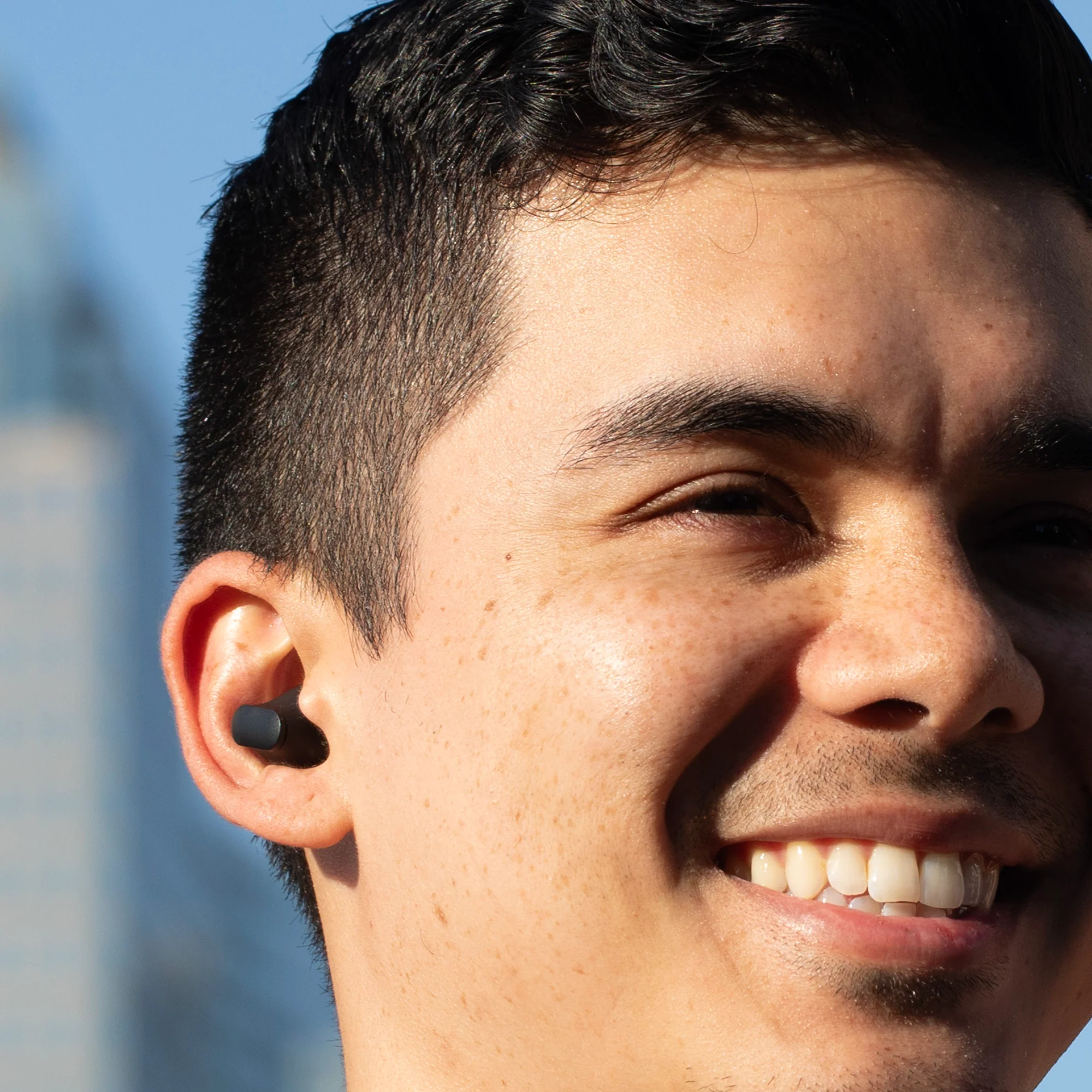 TWS Pro Earbuds with charging case - Image 4