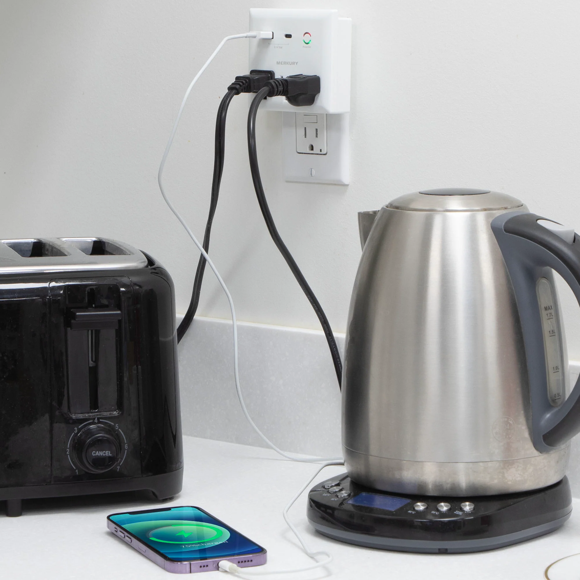 3 Outlet 2 USB Wall Tap with USB-C -3.1A - Image 3