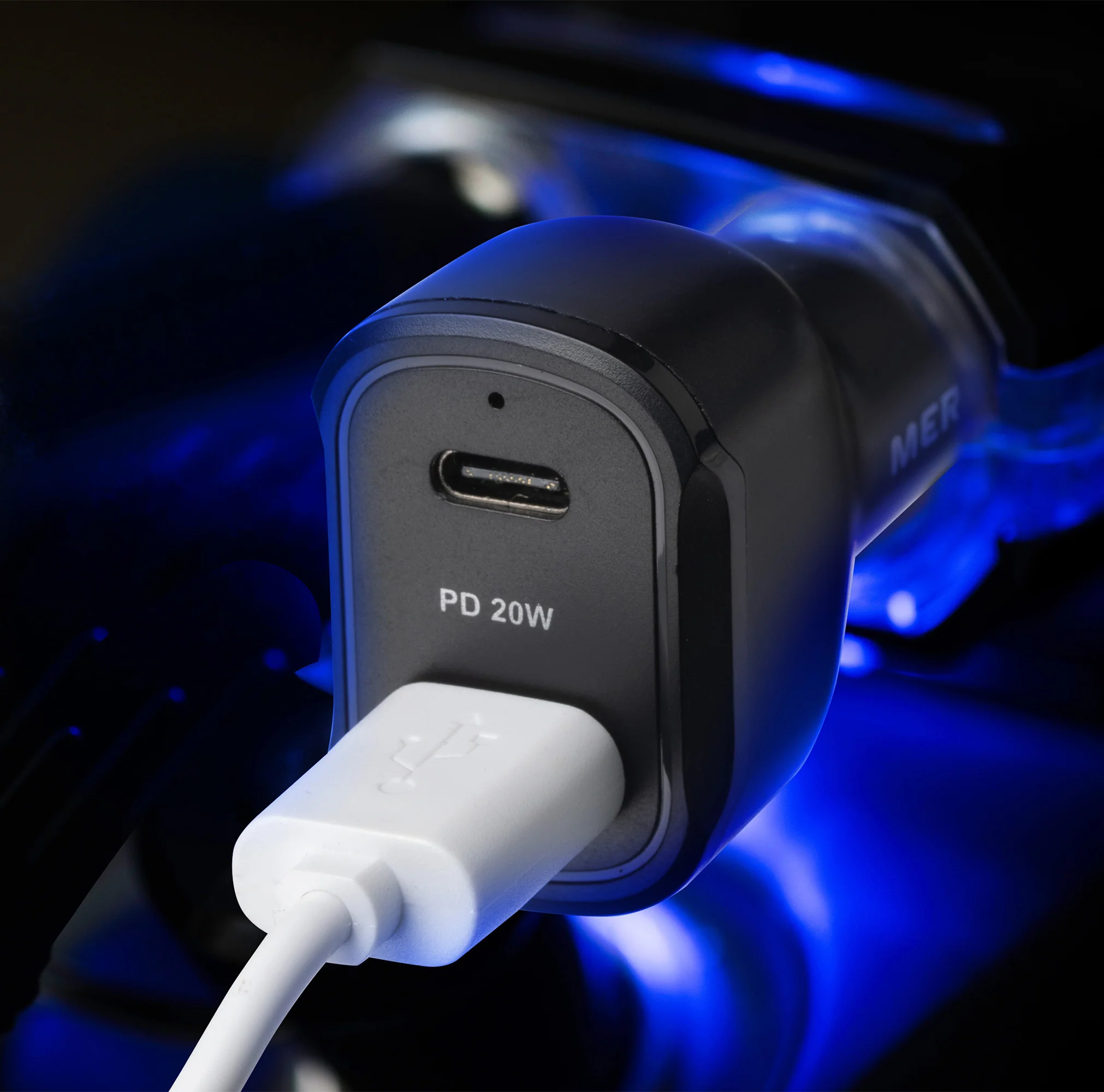 20W Car Charger USB-A + USB-C-White - Image 4