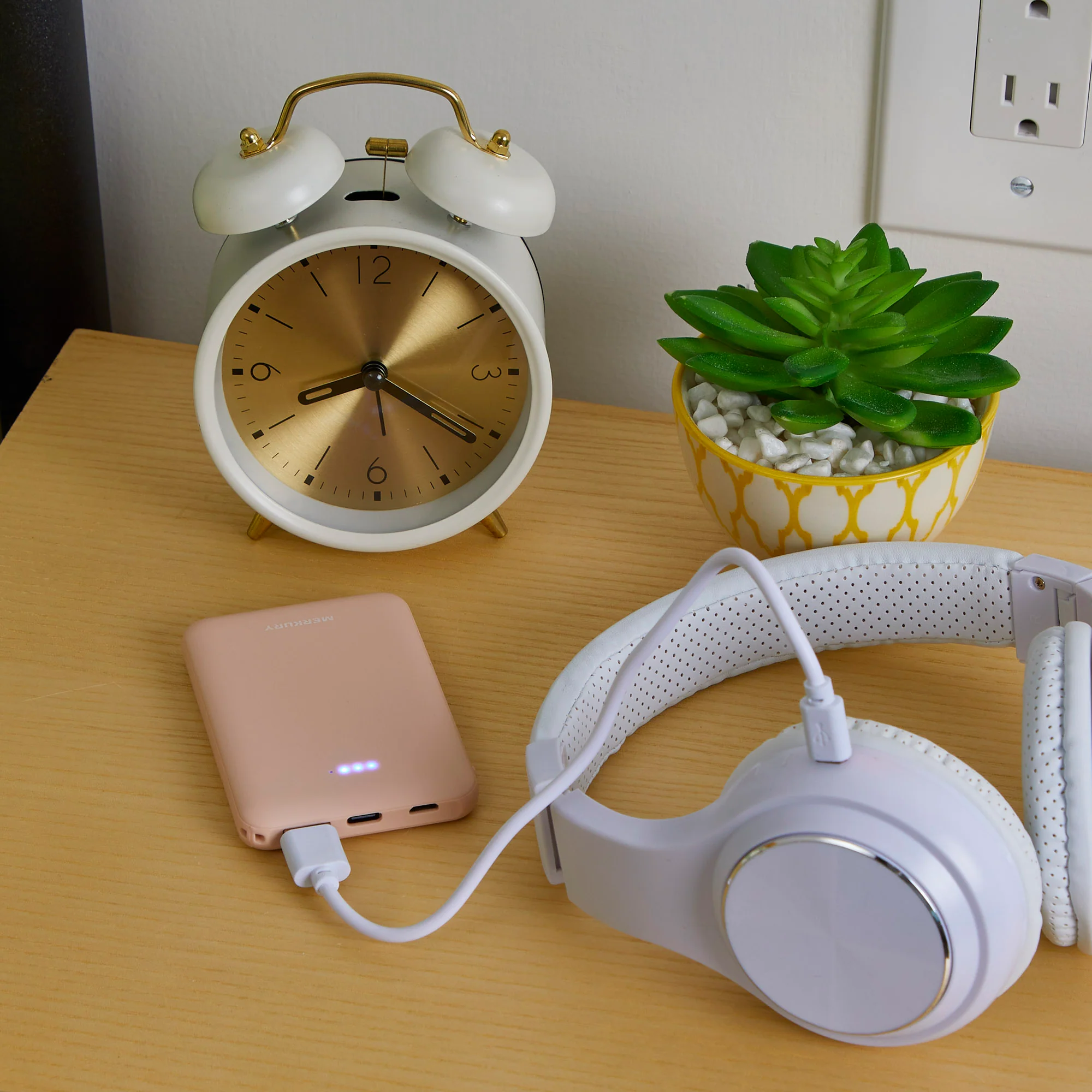 Power Bank - 5000mAh - Light Pink - Image 3