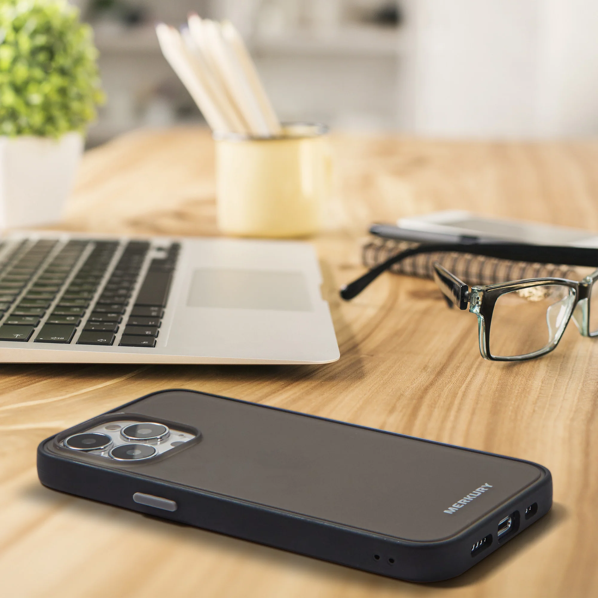 GLAZE Soft Touch Translucent Case-iPhone - Image 2